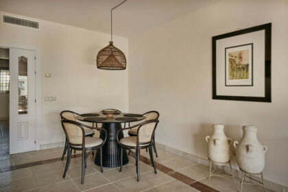 8fde94388eea4db250d255924f3fcc32 - 9