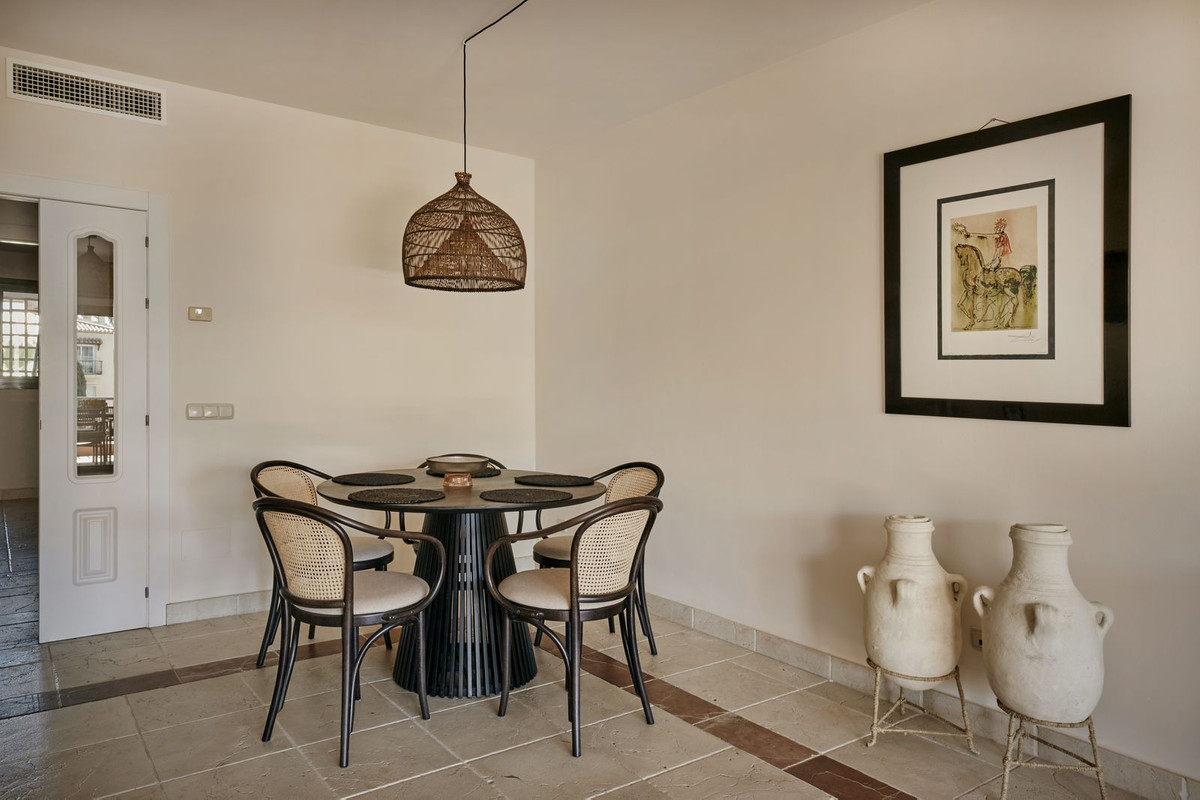 8fde94388eea4db250d255924f3fcc32 - 9