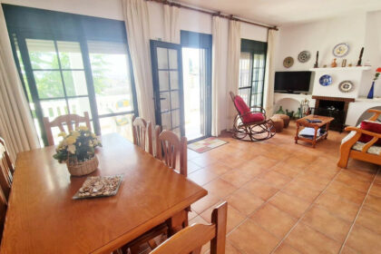 8fe3d40834b4e4acc0f6f9ed8b3ae60b - 29