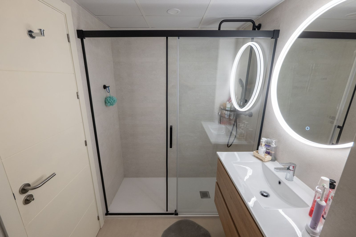 9197eb91c3cdbee1222b8a81087f137e - 15