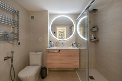 9197eb91c3cdbee1222b8a81087f137e - 16