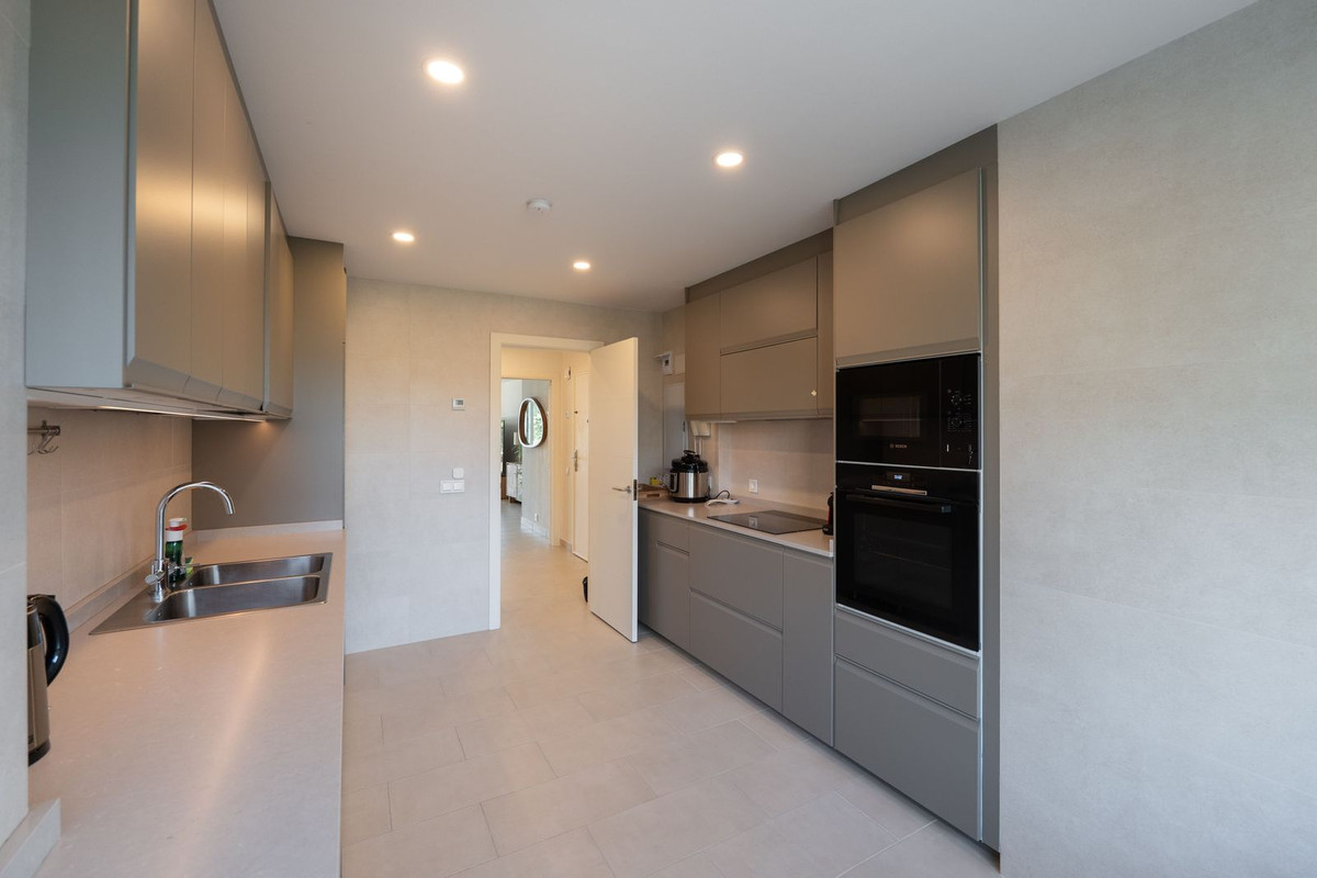 9197eb91c3cdbee1222b8a81087f137e - 28