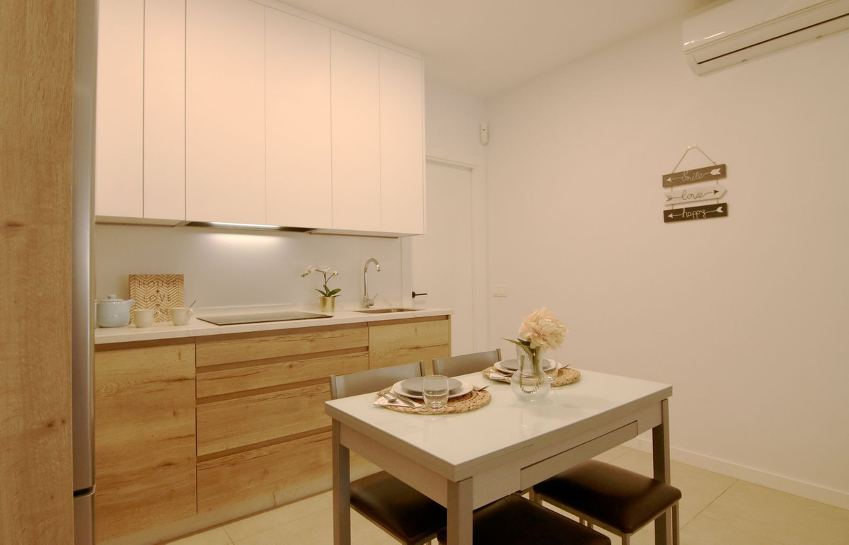 92243f636a856d028af404e0b84e01ac - 11