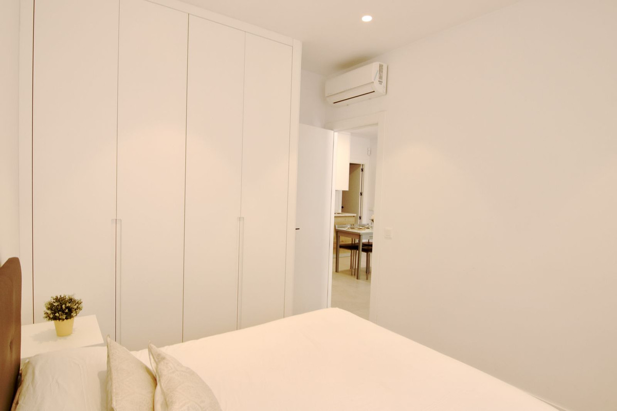 92243f636a856d028af404e0b84e01ac - 15