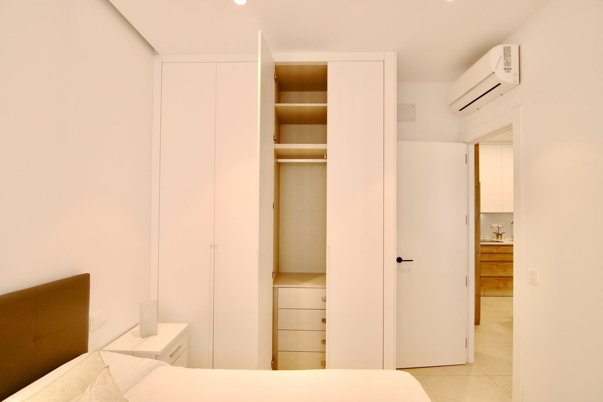 92243f636a856d028af404e0b84e01ac - 16