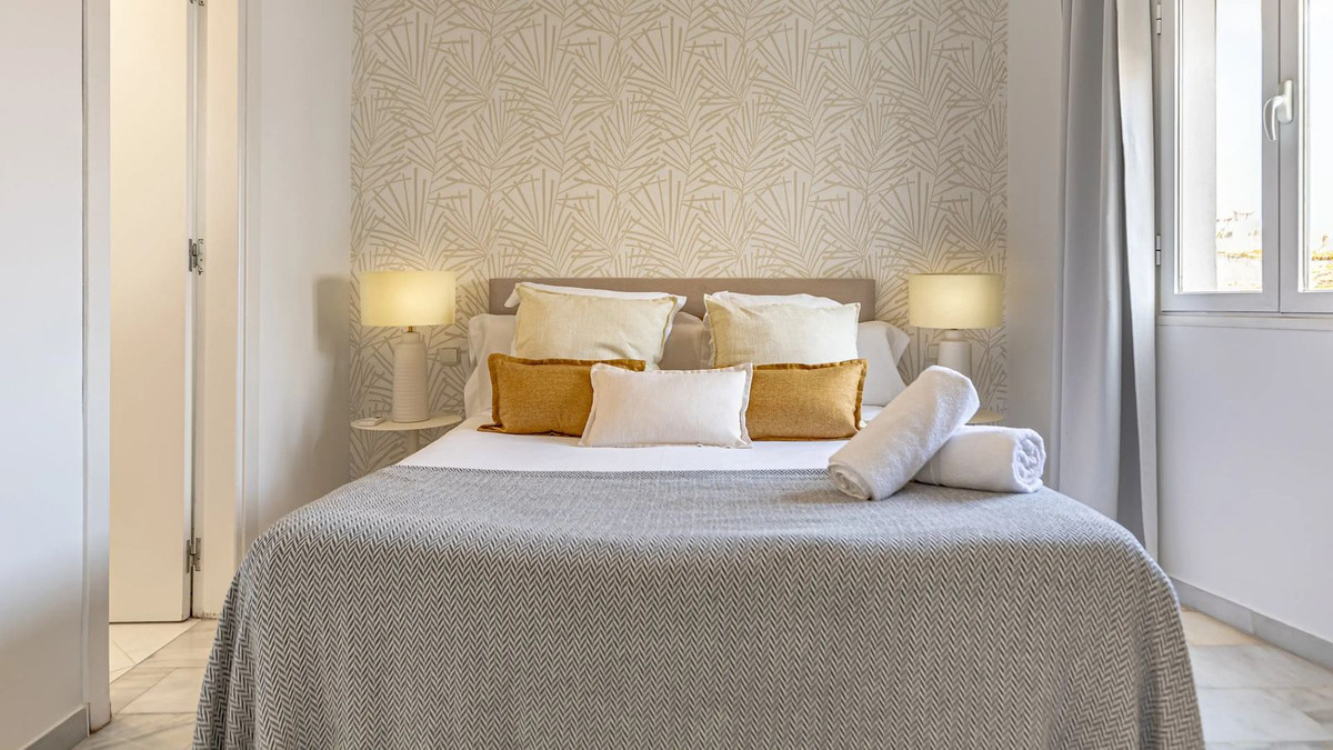 925c62001c8d57702d24c515c03c5fde - 16