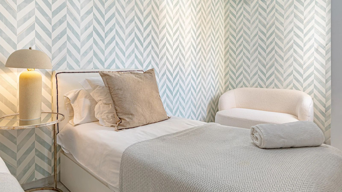 925c62001c8d57702d24c515c03c5fde - 22