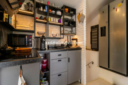 940bfc421fc2e85cb45a2fefc3cf6d81 - 13