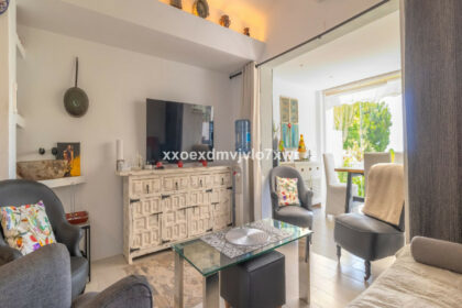 940bfc421fc2e85cb45a2fefc3cf6d81 - 14