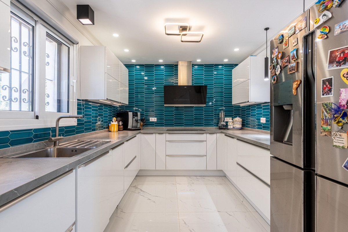 944d5929defa241a7b835648ededc939 - 13