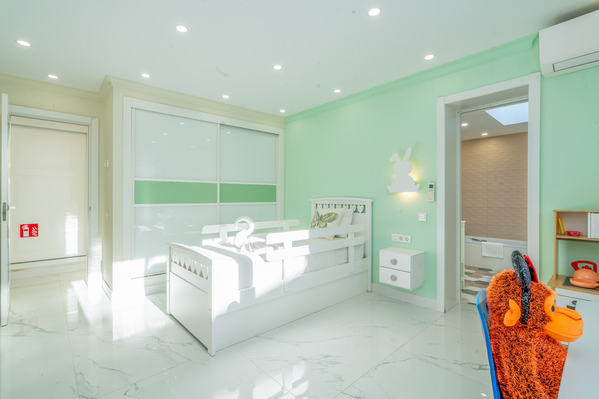 944d5929defa241a7b835648ededc939 - 27