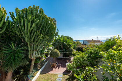 944d5929defa241a7b835648ededc939 - 30