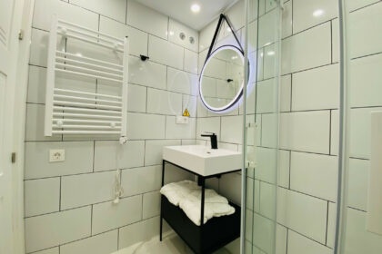 944d5929defa241a7b835648ededc939 - 43