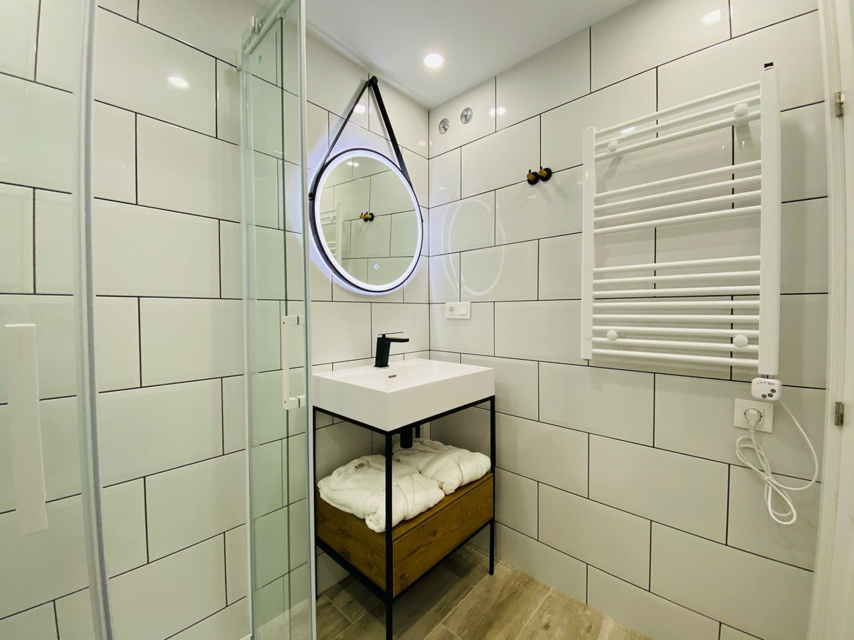 944d5929defa241a7b835648ededc939 - 45