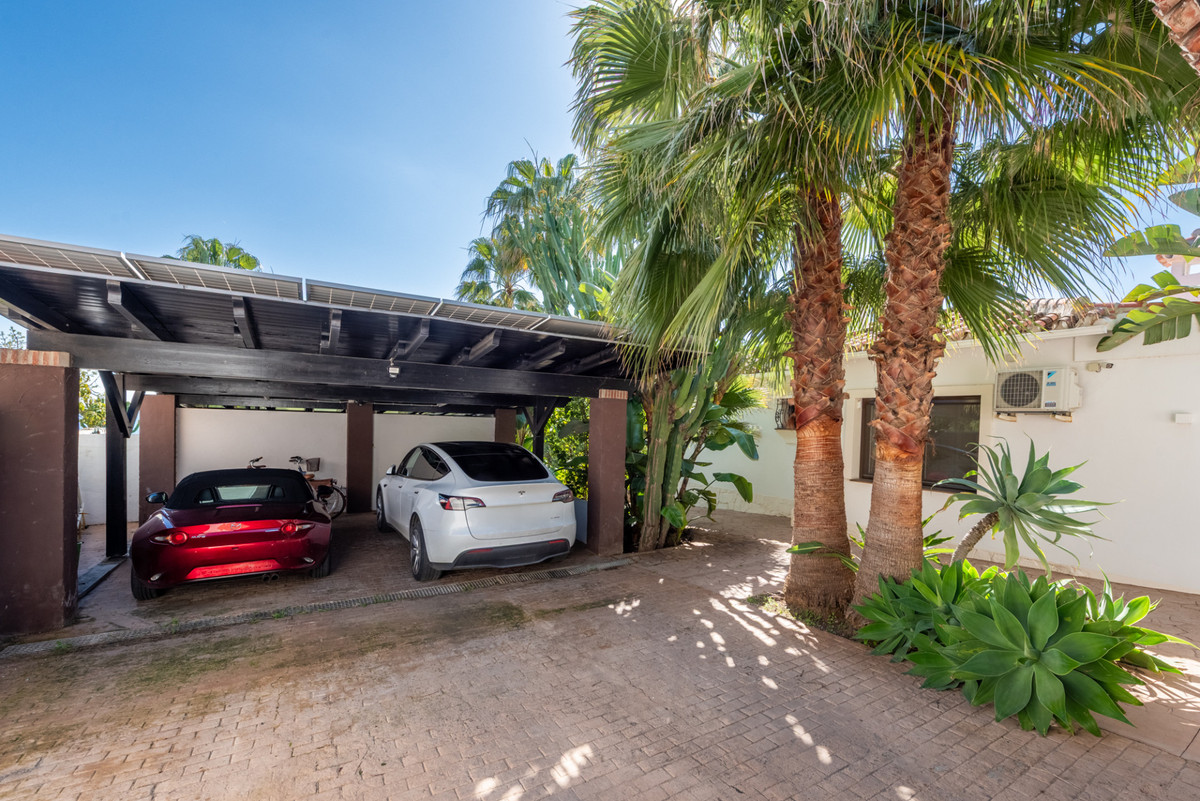 944d5929defa241a7b835648ededc939 - 52