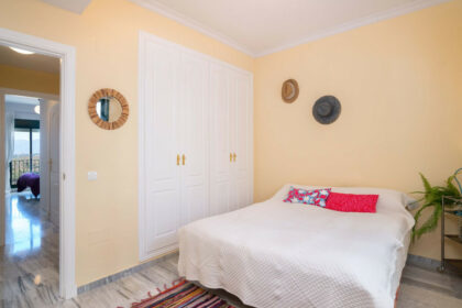 9502156fca0d00f1b39e2bdc04e7deed - 12