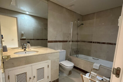 95425f157d024e89f9453354f69f877e - 11