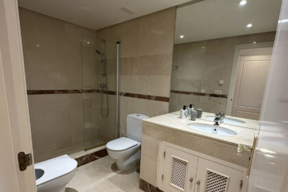 95425f157d024e89f9453354f69f877e - 13