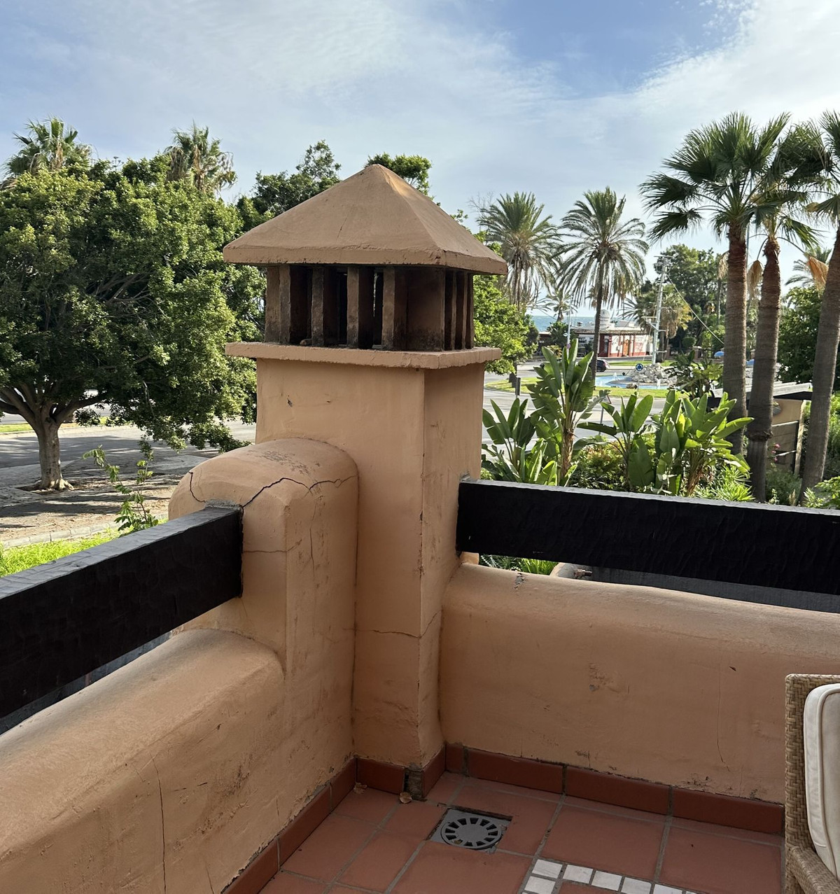 95425f157d024e89f9453354f69f877e - 3