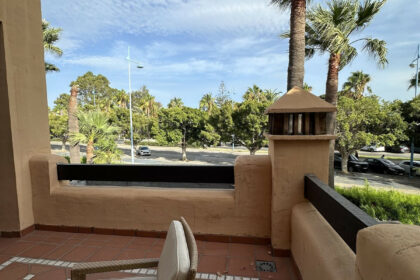 95425f157d024e89f9453354f69f877e - 4