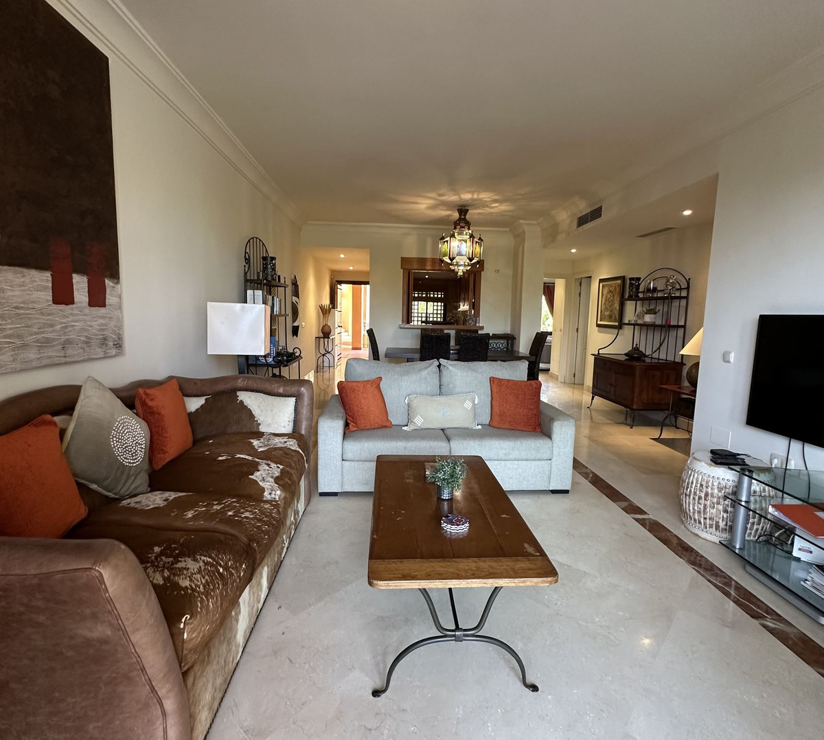 95425f157d024e89f9453354f69f877e - 6