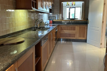 95425f157d024e89f9453354f69f877e - 9