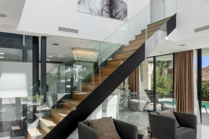 95d73ad8a8767897d819c74927b8af79 - 12