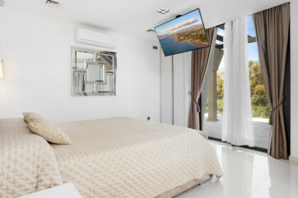 95d73ad8a8767897d819c74927b8af79 - 13