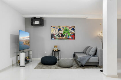 95d73ad8a8767897d819c74927b8af79 - 28