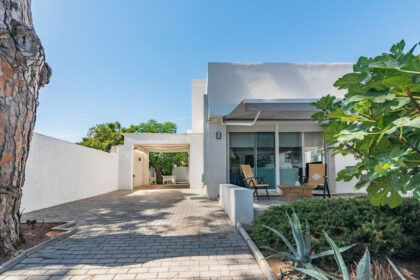 96644a83d125052bf9e9e587d6d33700 - 1