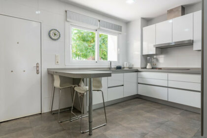 96644a83d125052bf9e9e587d6d33700 - 22