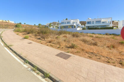 9772a77619161a136e7eb05490f52987 - 10