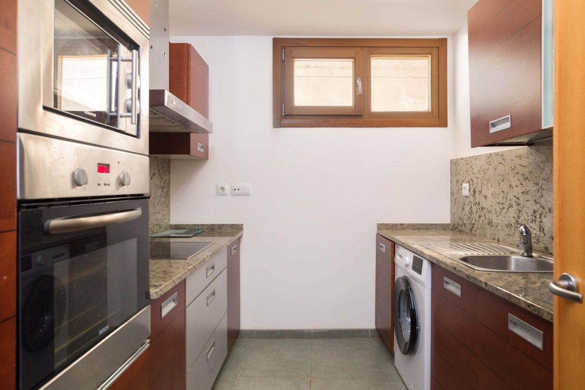 9778392b243a58cc5953e93539c6988e - 15