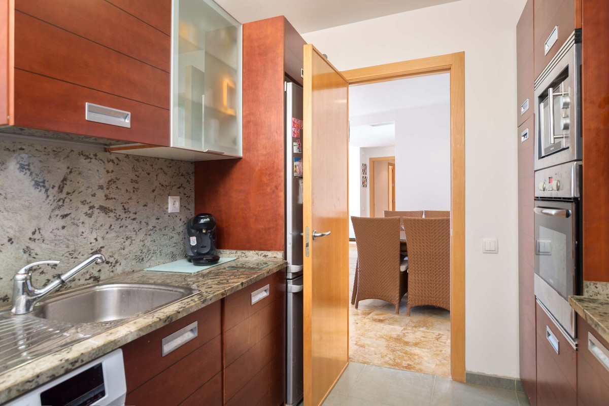 9778392b243a58cc5953e93539c6988e - 16