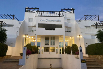 97d05571b2bfa2468421dfc2aa4461d6 - 1