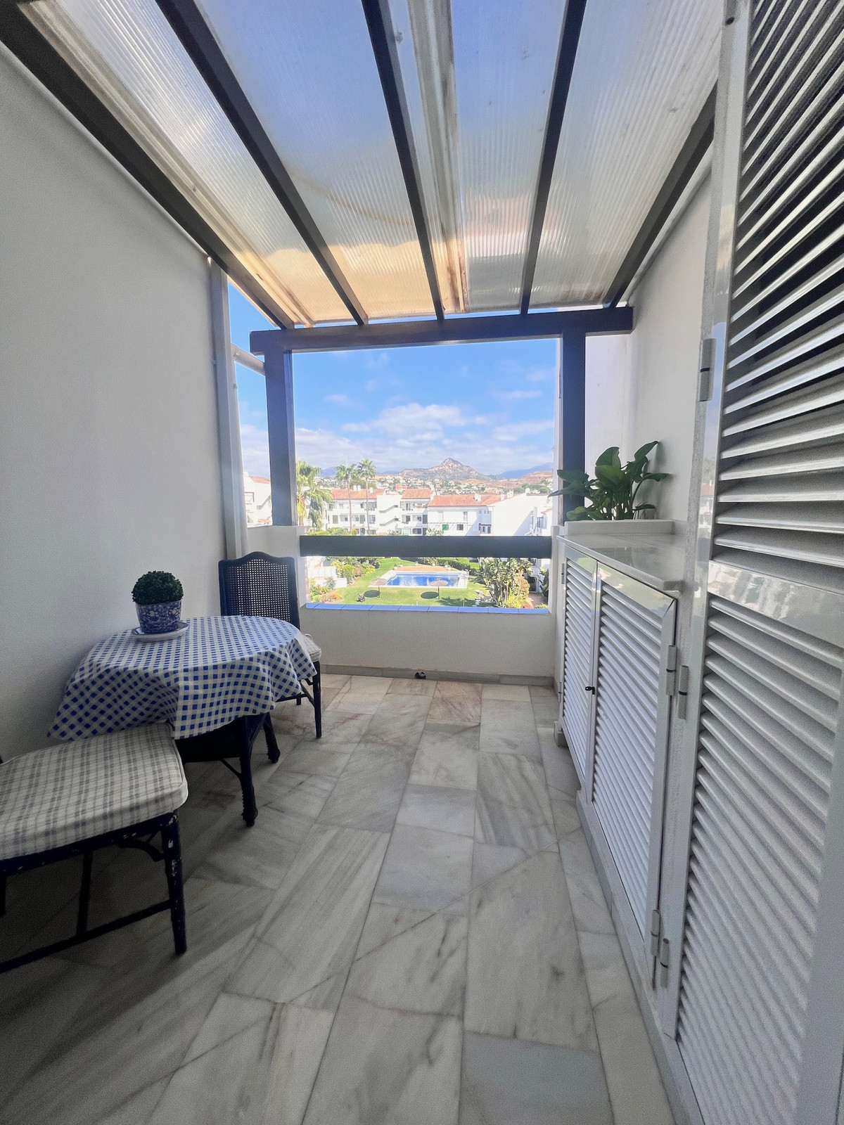 97d05571b2bfa2468421dfc2aa4461d6 - 10