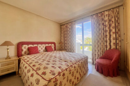 97d05571b2bfa2468421dfc2aa4461d6 - 11