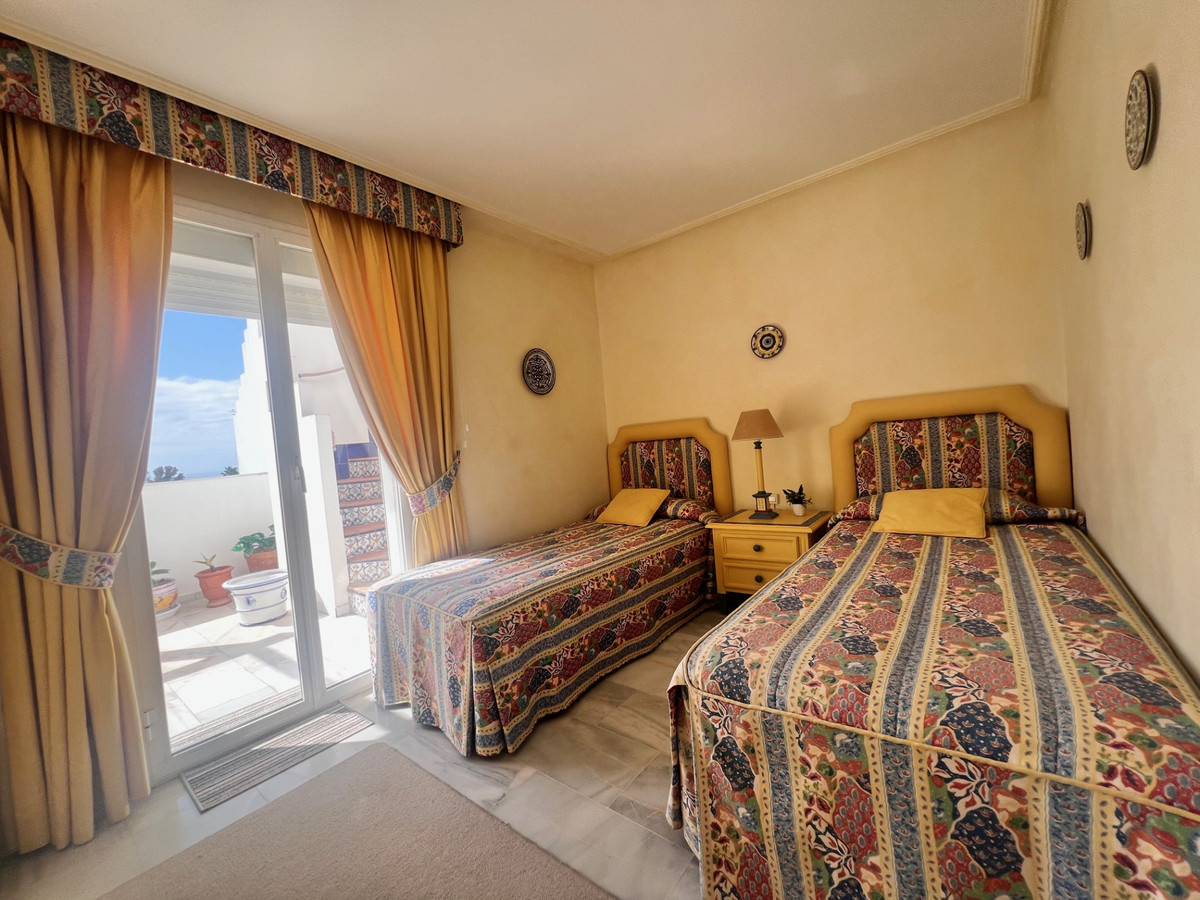 97d05571b2bfa2468421dfc2aa4461d6 - 14