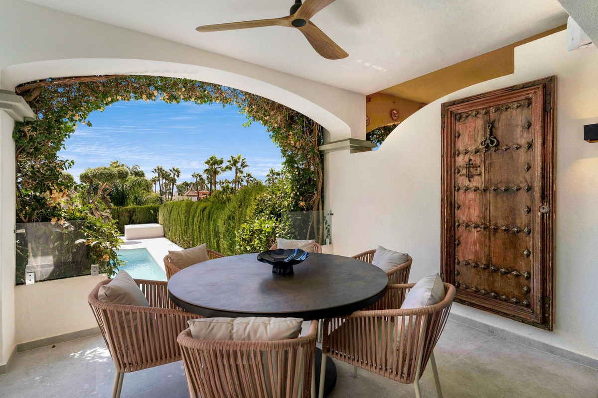 9800100b05062735ecae92267f8071c5 - 16