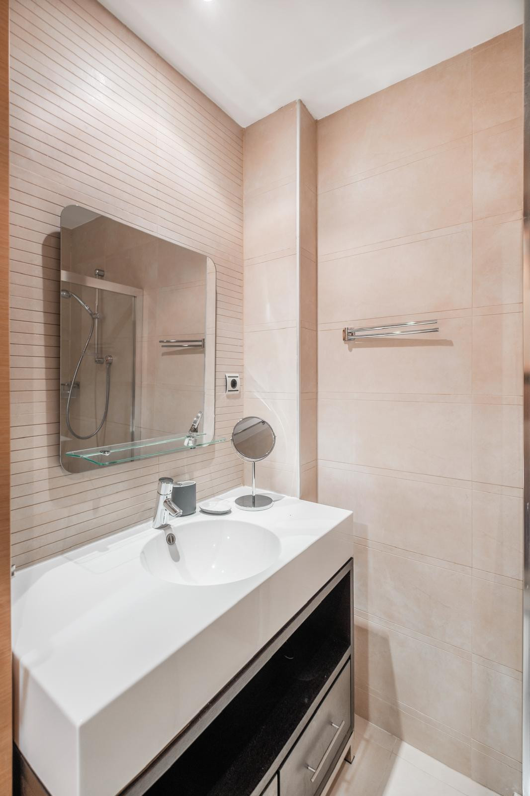 98027c446449fdcbe720f3be5d2cc3f7 - 4