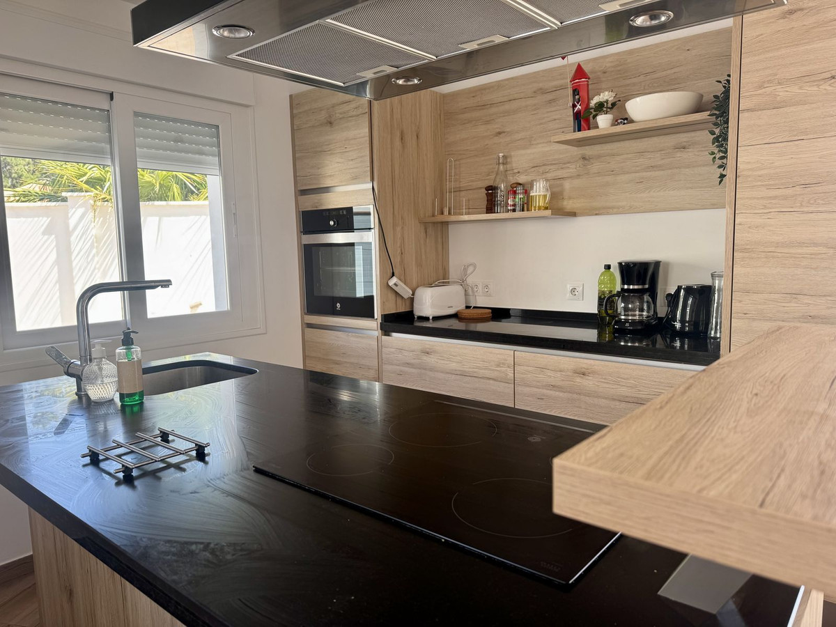 98376c2999049759b4cb6358b9642619 - 17