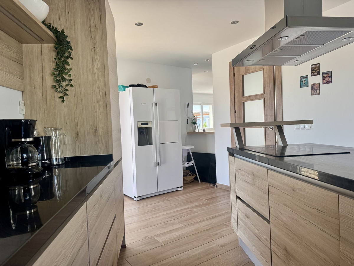 98376c2999049759b4cb6358b9642619 - 20