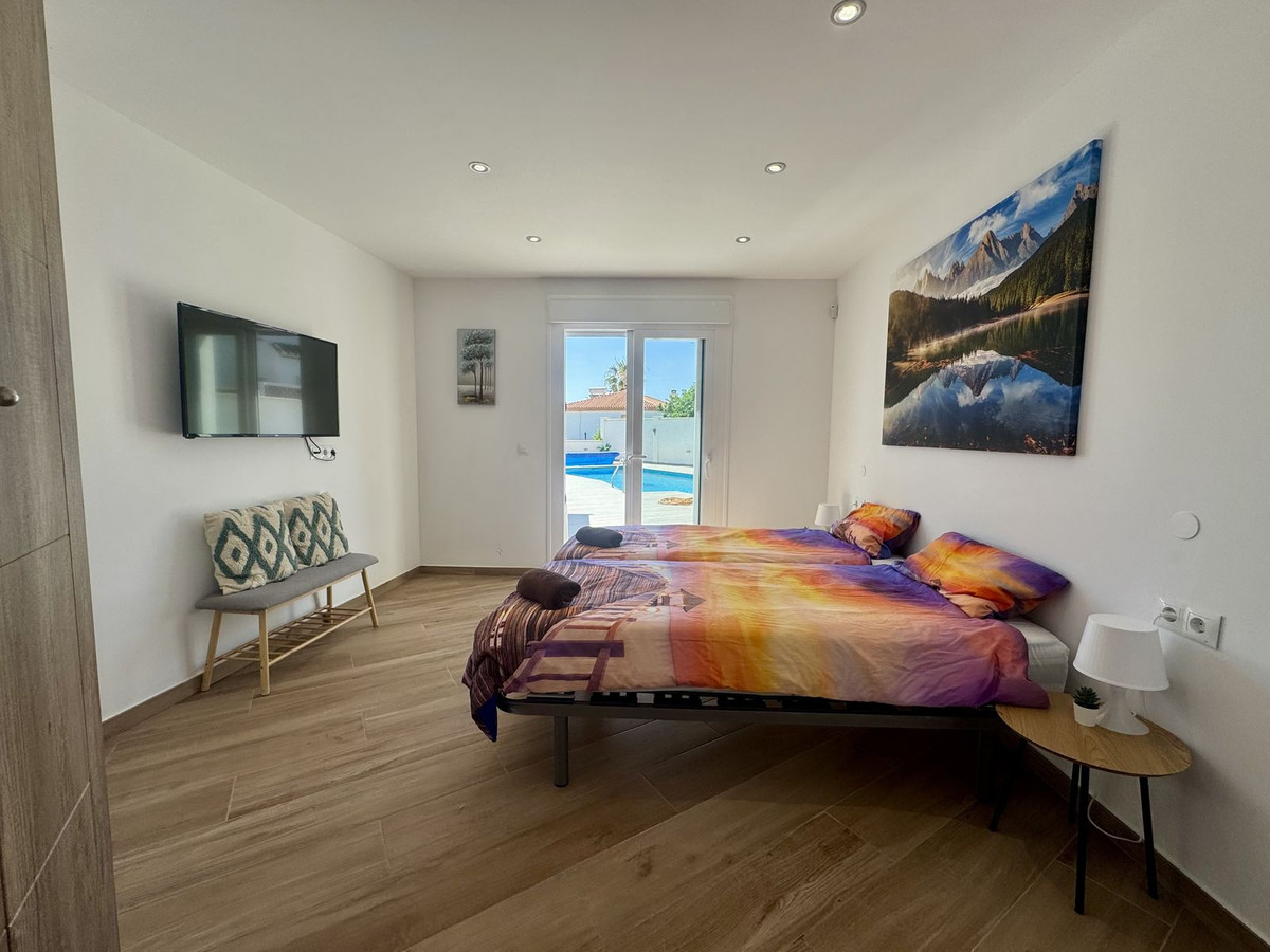 98376c2999049759b4cb6358b9642619 - 27