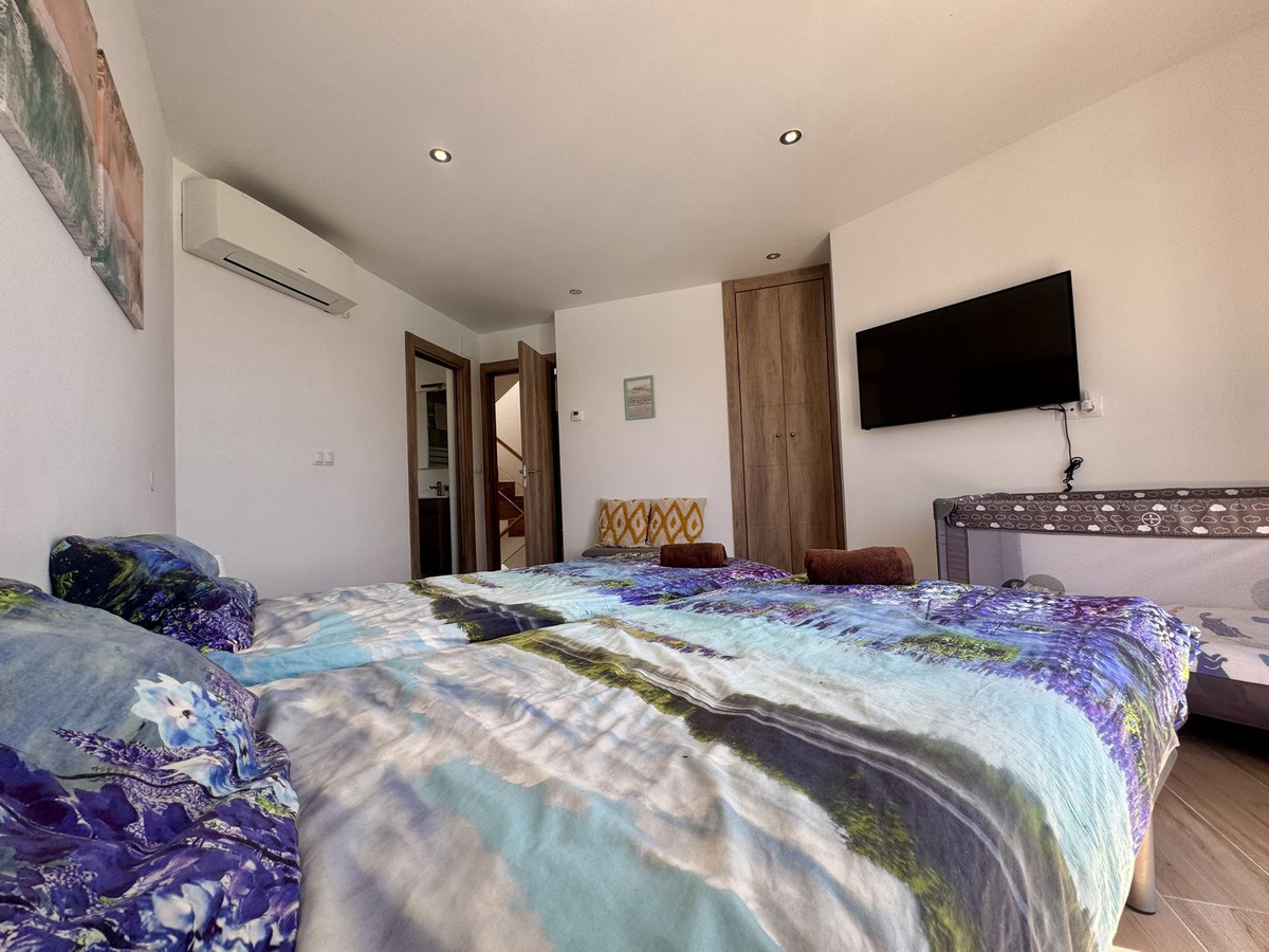 98376c2999049759b4cb6358b9642619 - 37