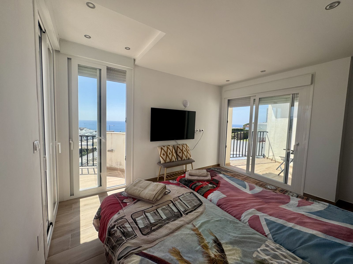 98376c2999049759b4cb6358b9642619 - 40