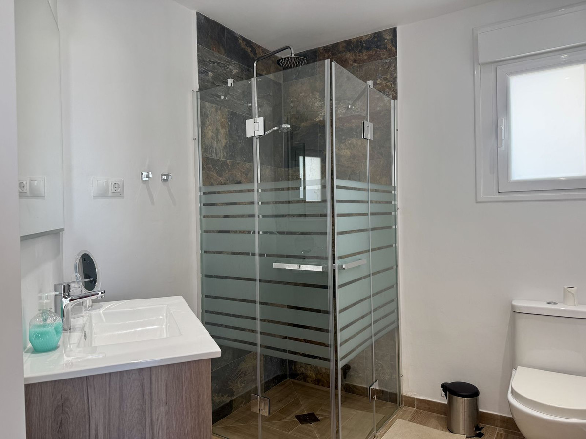 98376c2999049759b4cb6358b9642619 - 61