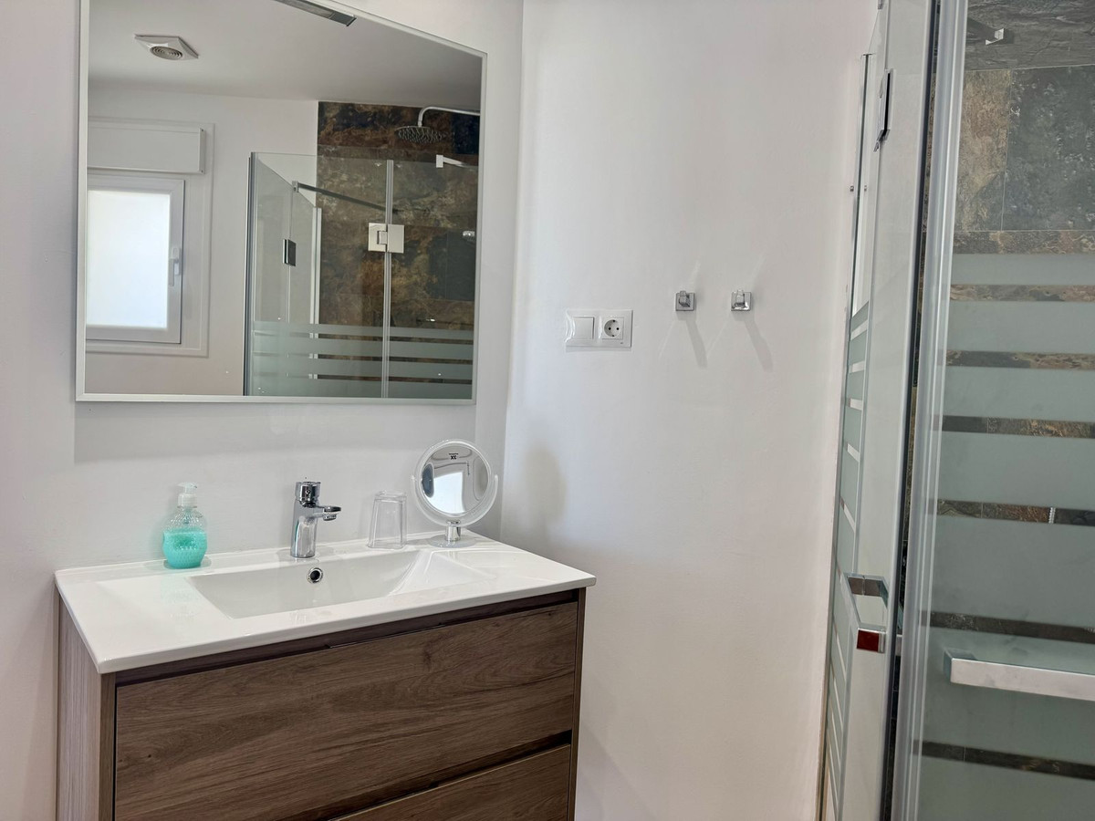 98376c2999049759b4cb6358b9642619 - 62