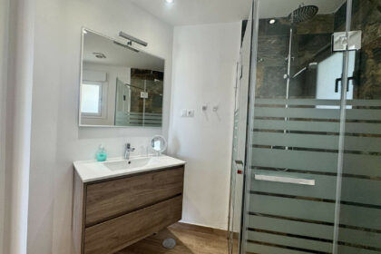 98376c2999049759b4cb6358b9642619 - 63