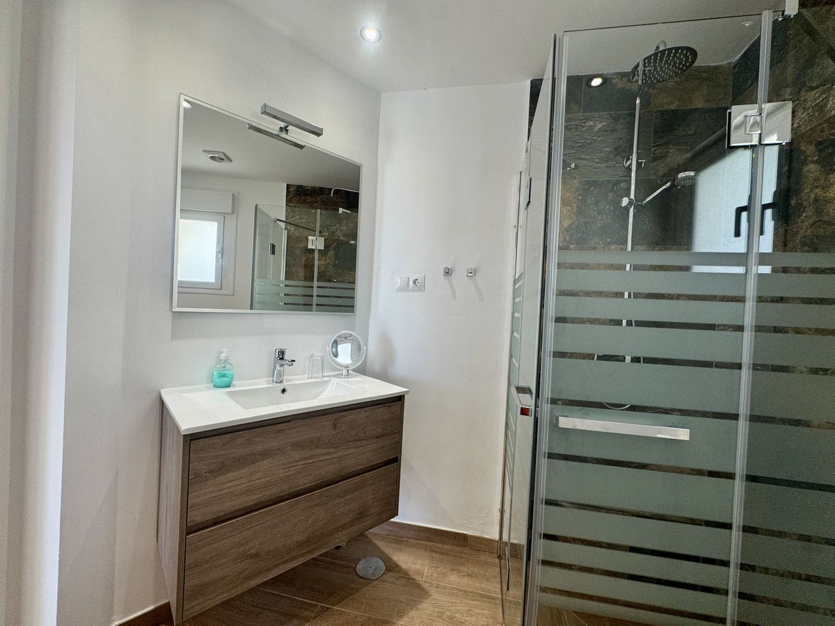 98376c2999049759b4cb6358b9642619 - 63