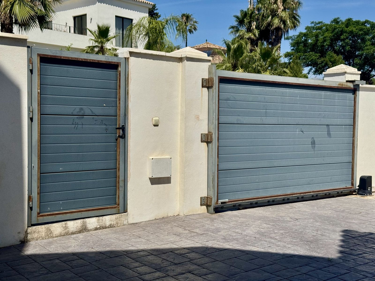 98376c2999049759b4cb6358b9642619 - 66